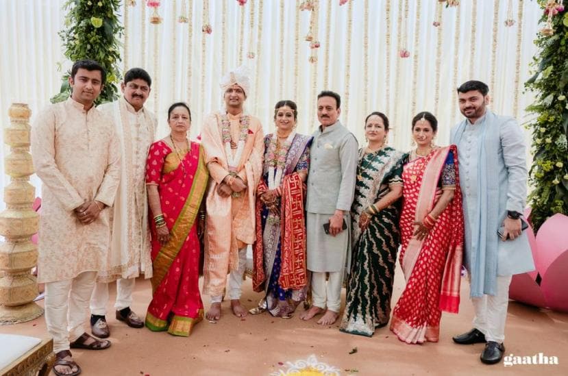 girish mahajan daughter wedding Shreya Mahajan Photos