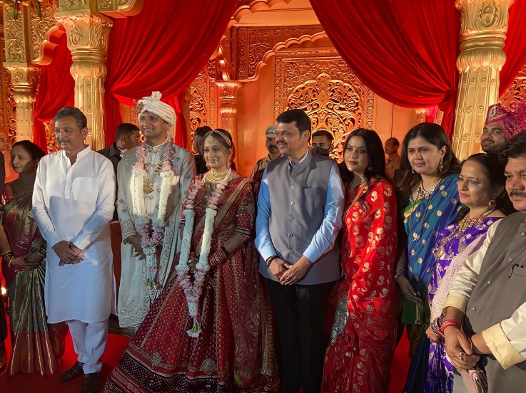 girish mahajan daughter wedding Shreya Mahajan Photos
