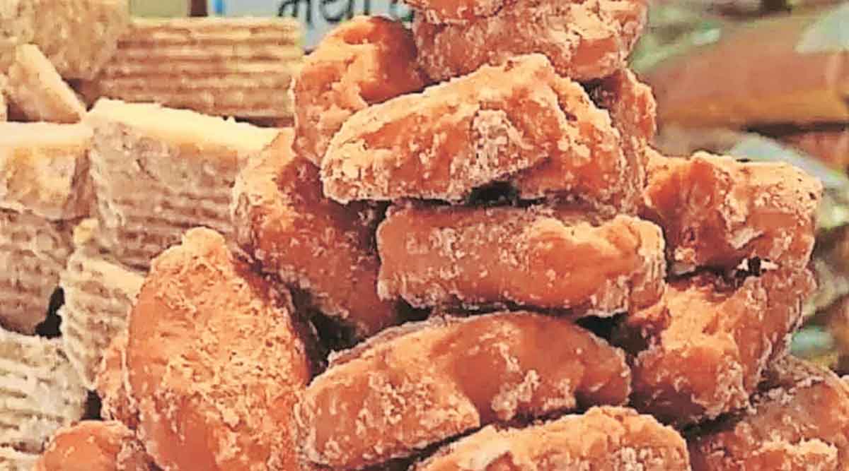 चहासाठी रसायनयुक्त गुळाचाच वापर ; दुकानदारांकडून ग्राहकांची फसवणूक