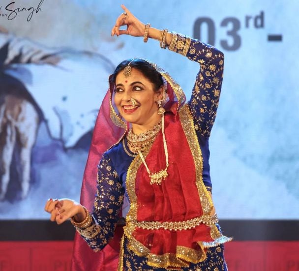 sharvari jamenis