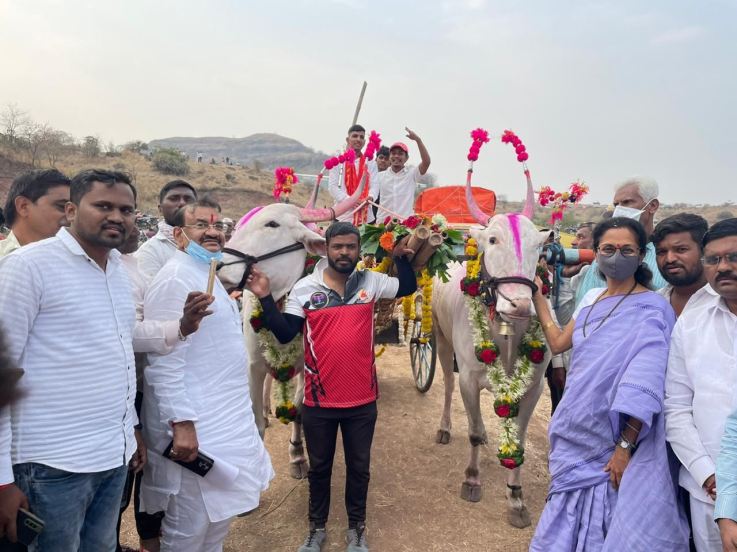 'वसा, वारसा आणि विचार समृद्ध कृषी परंपरेचा!', असं कॅप्शन त्यांनी या फोटोला दिलं आहे.