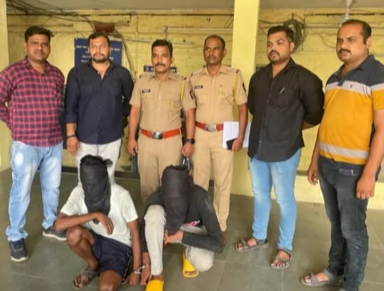 कल्याण रेल्वे स्थानकात मोबाईल चोरणाऱ्या दोन जणांना अटक, कल्याण लोहमार्ग पोलिसांची कामगिरी