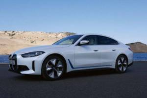 BMW-i4-electric-car (1)