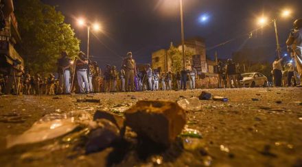 दंगेखोरांविरुद्ध कठोर कारवाई केली जाईल, पोलिसांचा इशारा (Photo: PTI)