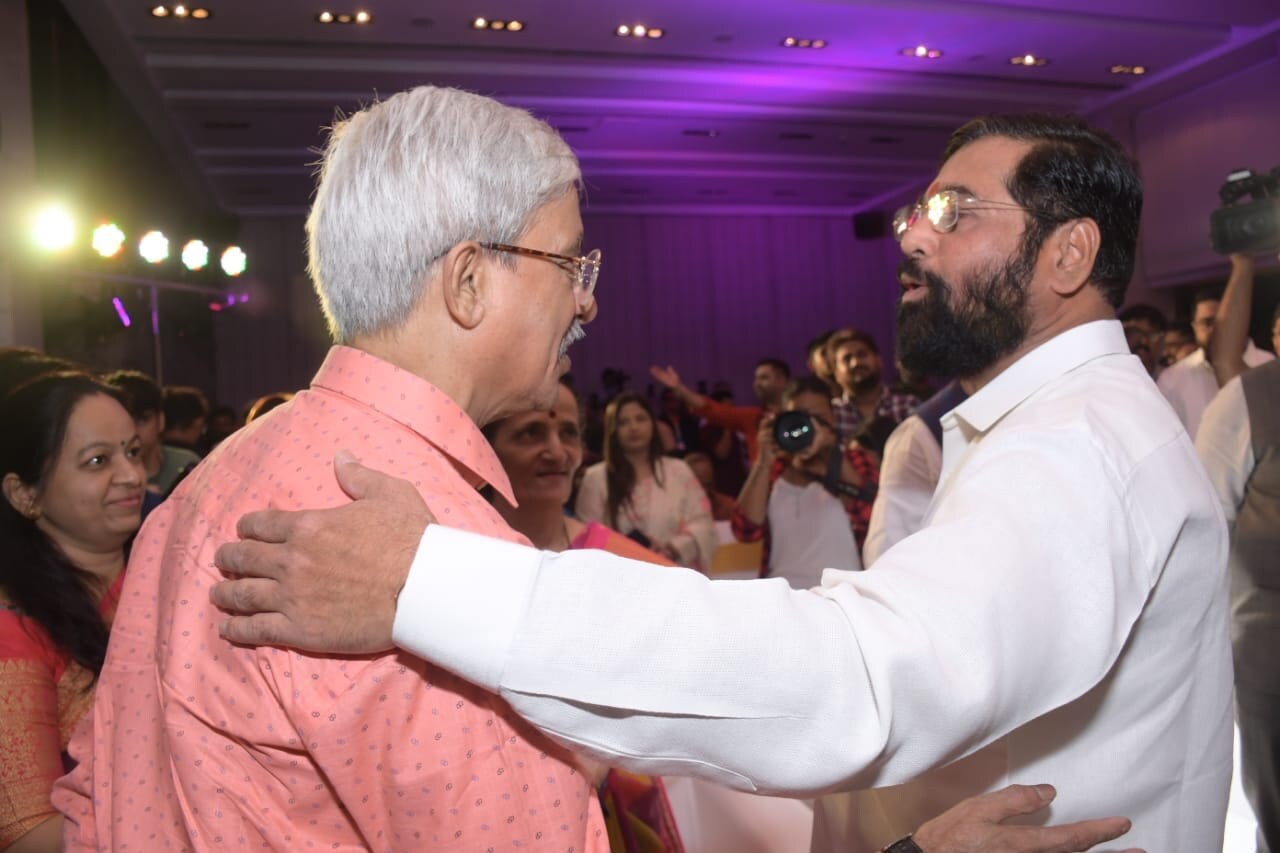 Shivsena Minister Eknath Shinde Emotional At at music launch of Dharmaveer