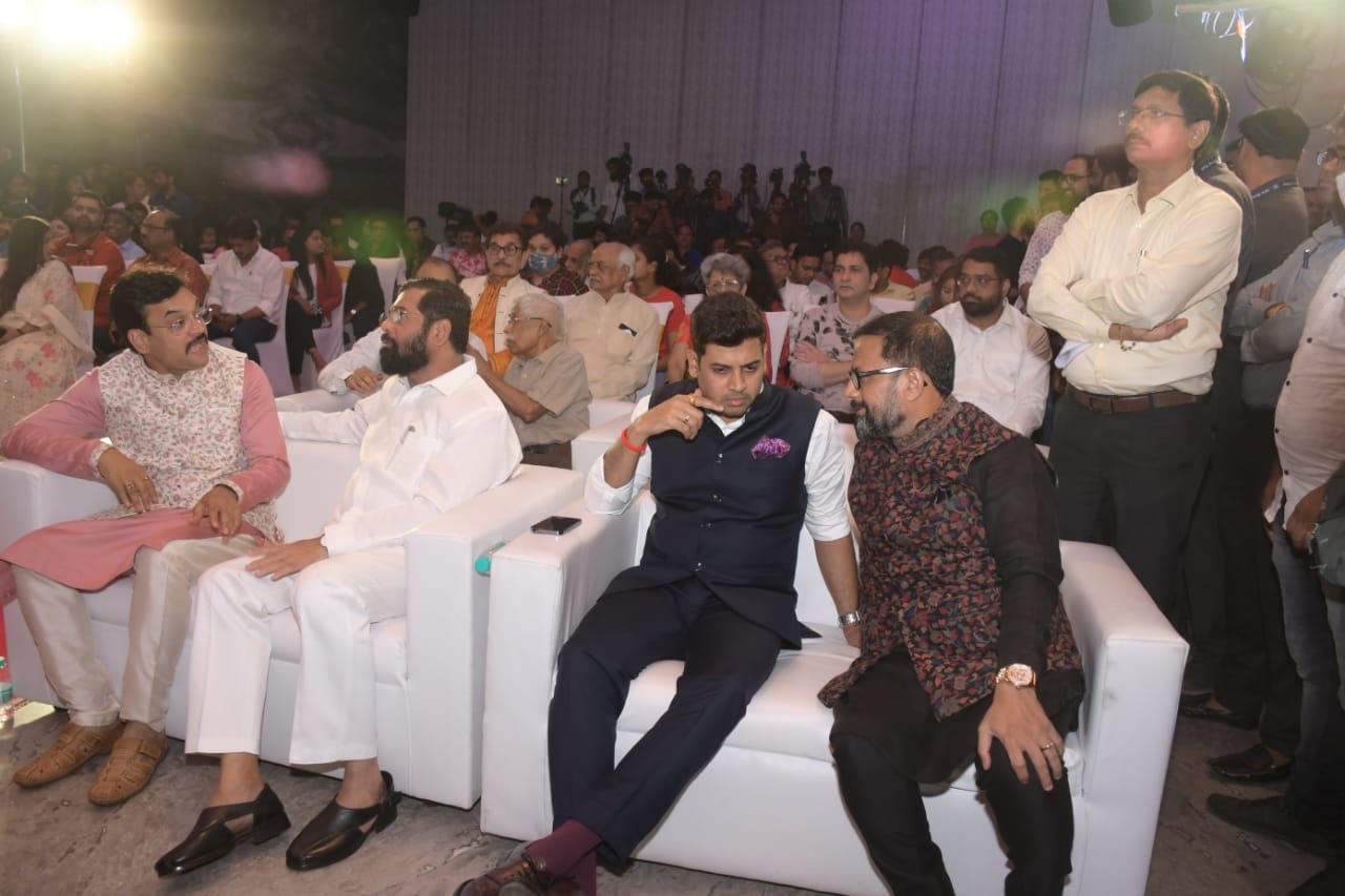 Shivsena Minister Eknath Shinde Emotional At at music launch of Dharmaveer