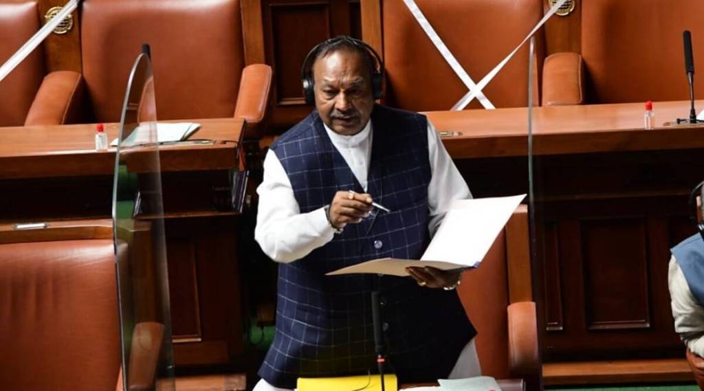 Contractor Death Case Minister Eshwarappa submitted his resignation in the BJP government
