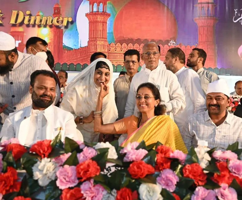NCP organize Iftar party in Mumbai Sharad Pawar Supriya Sule And Party leaders were present
