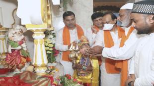 Nilesh Rane criticizes Ajit Pawar for performing Aarti in Hanuman Temple