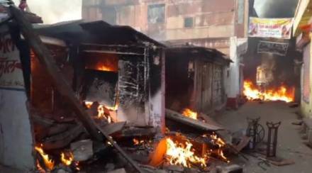 राजस्थानमध्ये धार्मिक संघर्षांनंतर संचारबंदी, १२ जणांना अटक