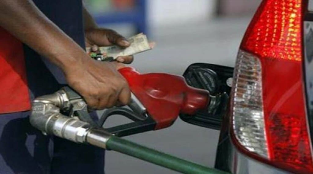 Petrol-Diesel Price on 11 August 2022: पेट्रोल-डिझेलचे दर कडाडले; रक्षाबंधनाच्या दिवशी घराबाहेर पडण्याआधी पाहा इंधनांच्या किंमती