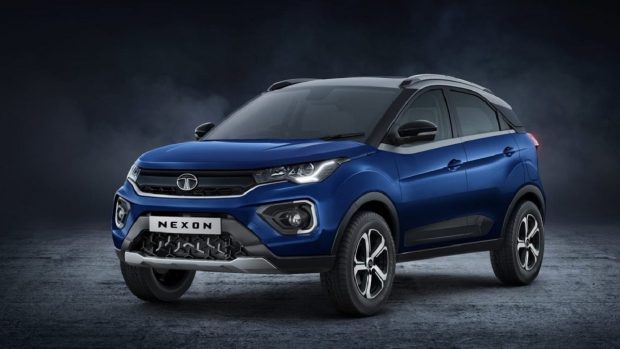 भारतातील टॉप 5 सर्वात सुरक्षित कारच्या यादीतील शेवटचा स्पर्धक Tata Nexon आहे, ज्याची प्रौढांसाठी ५-स्टार क्रॅश चाचणी रेटिंग आणि लहान मुलांसाठी ३-स्टार रेटिंग आहे.