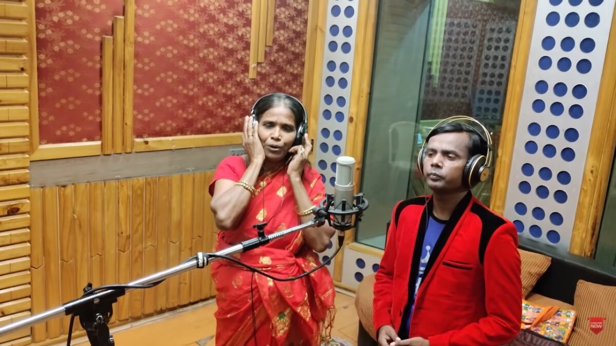 यावेळी तिने बांगलादेशी सुपरस्टार हिरो आलोमसोबत गाणे गायले आहे. (Photo : Youtube/Hero Alom OFFICIAL)