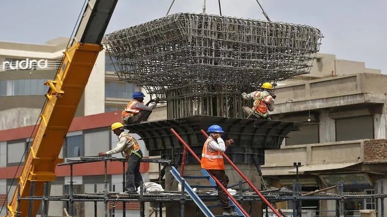 Why PM narendra modi wear White helmet during his gujarat visit know color code of helmets at construction sites