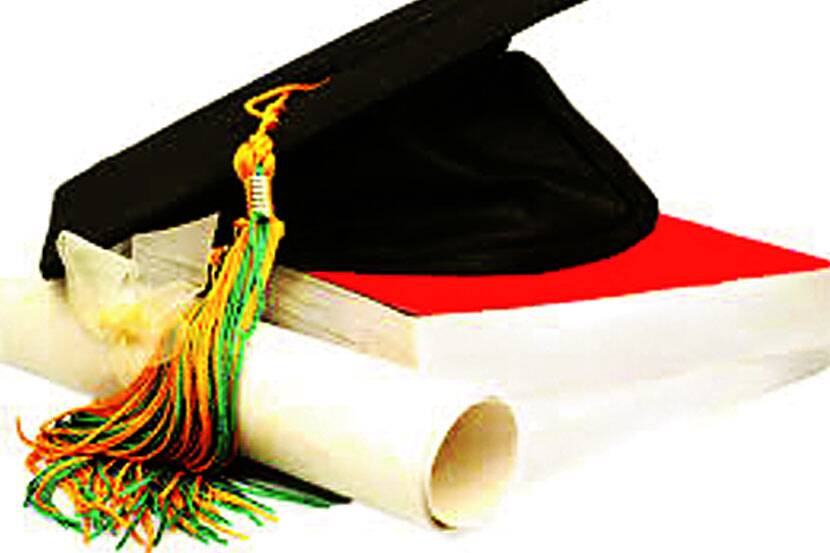 दूरशिक्षण आणि ऑनलाइन पदवी आता पारंपरिक पदवीला समकक्ष; यूजीसीचा निर्णय