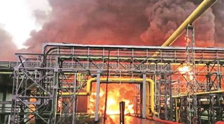 उरण येथील ओएनजीसी प्रकल्पात भीषण आग; दोन कामगार जखमी