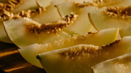 जाणून घेऊया खरबूज खाण्याचे कोणते फायदे आहेत. (Photo : Pexels)
