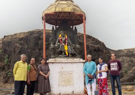 raigadala jevha jaag yete, raigad fort,