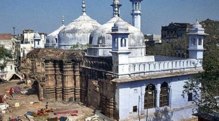 गेल्या काही दिवसांपासून ज्ञानवापी मशिदीचा वाद चांगलाच चर्चेत आहे. (फोटो सौजन्य - इंडियन एक्सप्रेस)