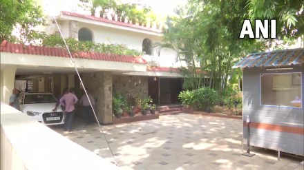 कार्ती चिदंबरम यांच्या घरावर सीबीआयचा छापा, दिल्ली, चेन्नई, मुंबईसह ११ ठिकाणी झडती