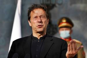 Imran Khan praised the Modi government for reducing the price of petrol and diesel