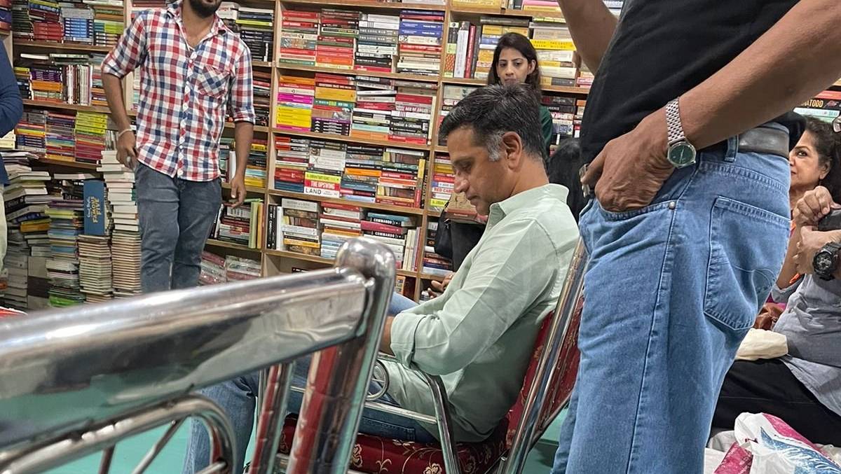 Rahul-Dravid-Viral-Photo