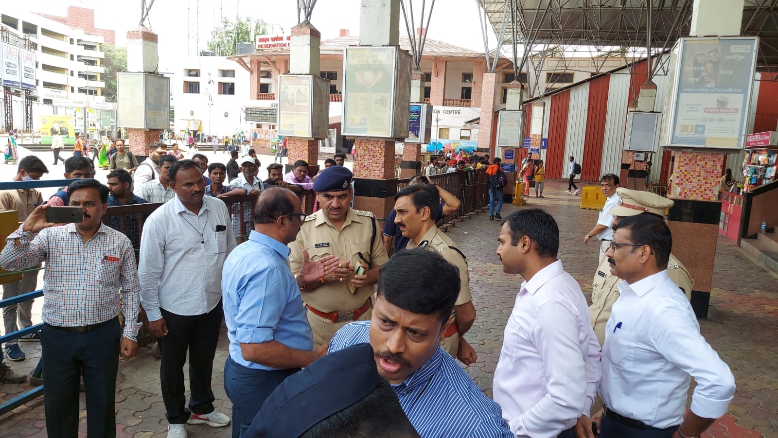 Bomb like object found in Pune Railway Station