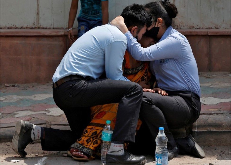 Photographer Danish Siddiqui moving shots from India Covid wave that won him Pulitzer Prize