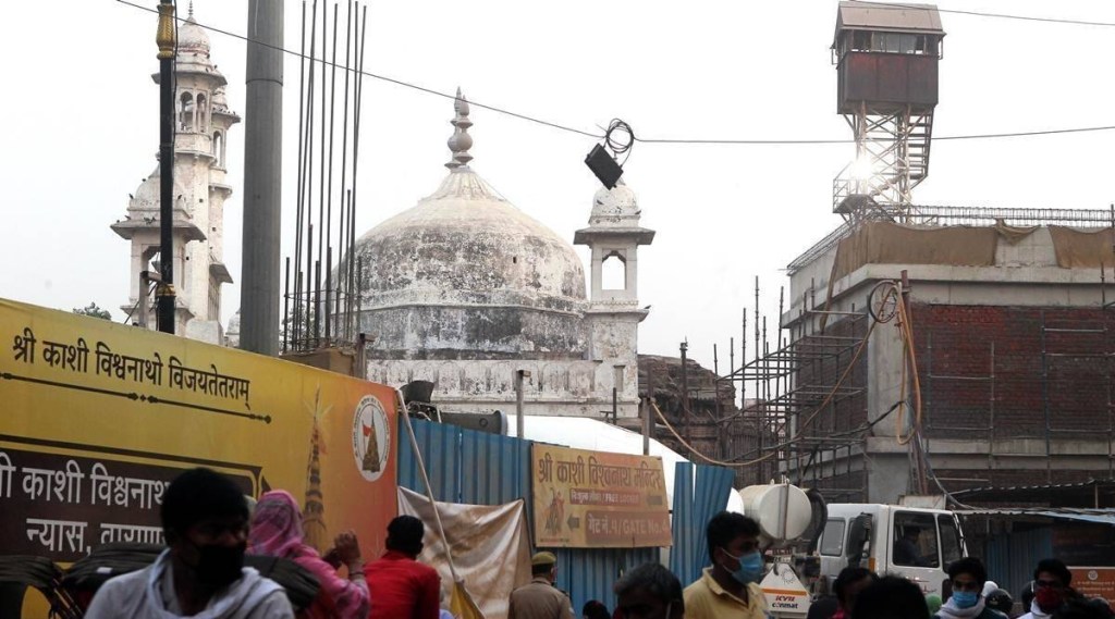 ज्ञानवापी मशीद प्रकरण : शिवलिंग सापडलेला भाग प्रतिबंधित करण्याचे आदेश