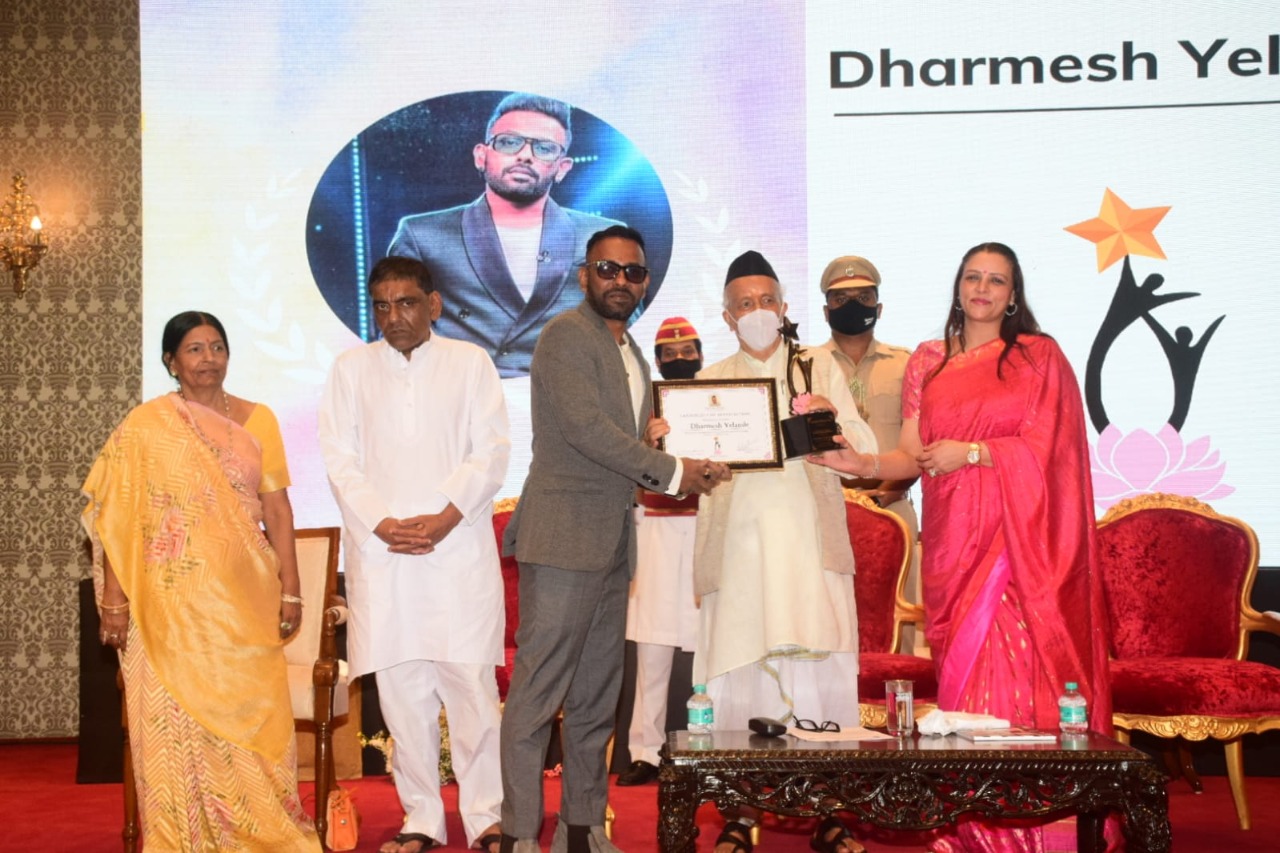 kamala rising star award (5)