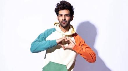 Kartik Aaryan, Kartik Aaryan eats papad chawal at roadside stall