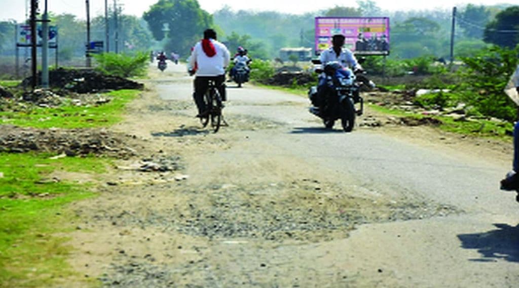 ‘स्मार्ट सिटी’चा गाजावाजाच अधिक, प्रत्यक्षात कामे रखडली; रस्त्यांची कामे अपूर्ण, प्रकल्पबाधित मोबदल्यापासून वंचित