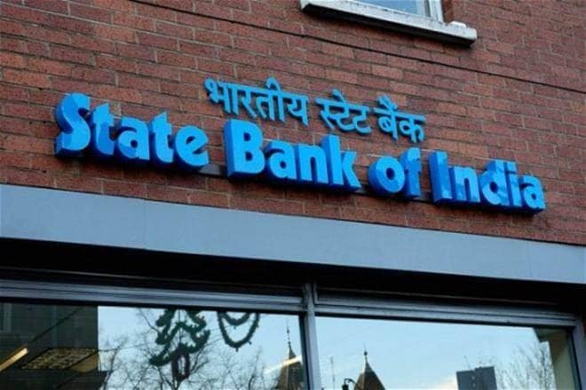 SBI ने मोठ्या प्रमाणात मुदत ठेवींवरील व्याजदरात वाढ केली आहे. सार्वजनिक सावकाराने २ कोटी रुपये आणि त्याहून अधिक ठेवींवर व्याजदर वाढवले ​​आहेत, त्यांच्या वेबसाइटवरील अद्यतनानुसार. सुधारित दर १० मे २०२२ पासून लागू झाले आहेत.