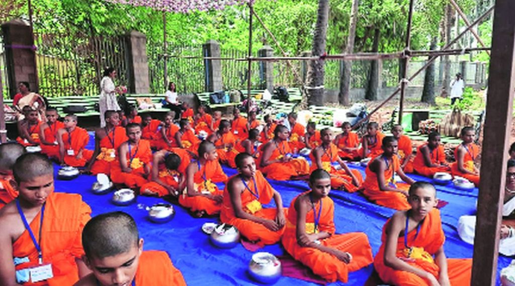 वसईच्या बौद्ध स्तुपावर त्रिगुणी बुद्धपौर्णिमा उत्साहात साजरी