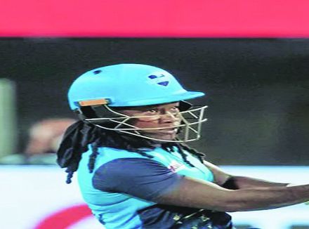 महिला ट्वेन्टी-२० चॅलेंज क्रिकेट : सुपरनोव्हाजला विजेतेपद; अंतिम सामन्यात व्हेलोसिटीवर मात; डॉटिनचे अर्धशतक