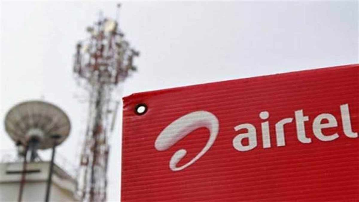 Jio Adds 16 Lakh 80000 Subscribers in April Airtel Gains 8 Lakh 10000 Voda Idea big loss