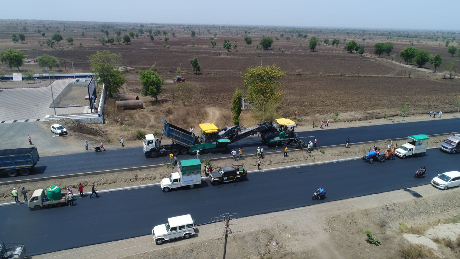 India NHAI Sets Guinness World Record For Laying 75 Km Highway between Amravati to Akola In Just 5 Days