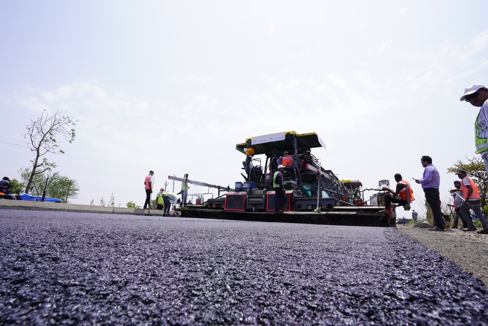 India NHAI Sets Guinness World Record For Laying 75 Km Highway between Amravati to Akola In Just 5 Days