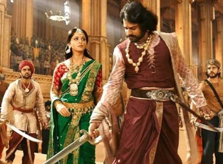 Baahubali 2 : ब्लॉकबस्टर चित्रपट बाहुबली 2 ला देखील 8.2 रेट केले गेले आहे. हा चित्रपट Hotstar, Netflix आणि Sony Liv वर उपलब्ध आहे.