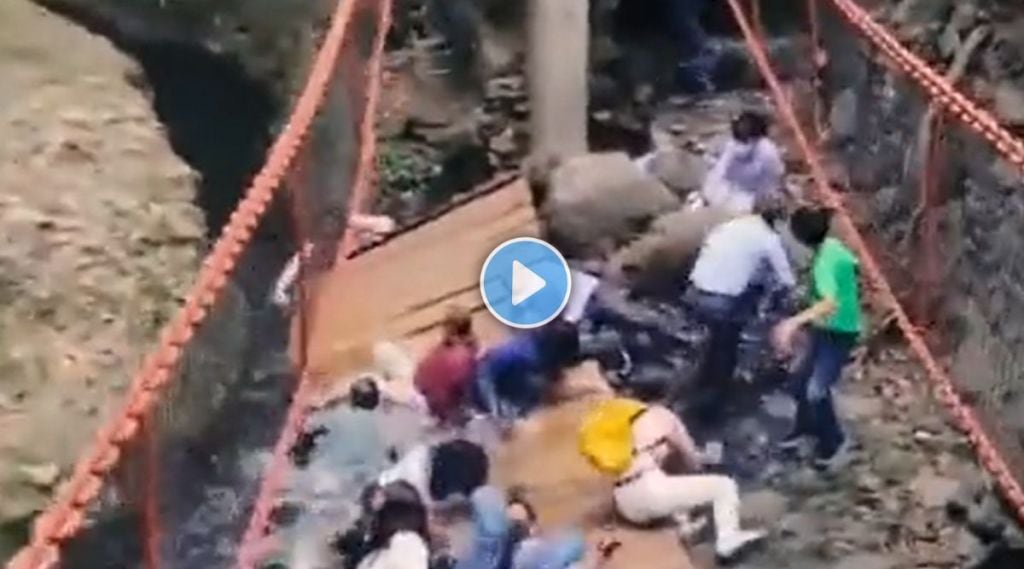 Bridge collapses in a second