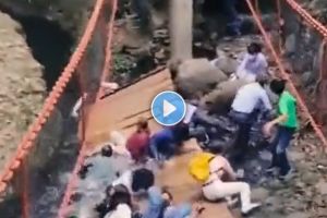 Bridge collapses in a second