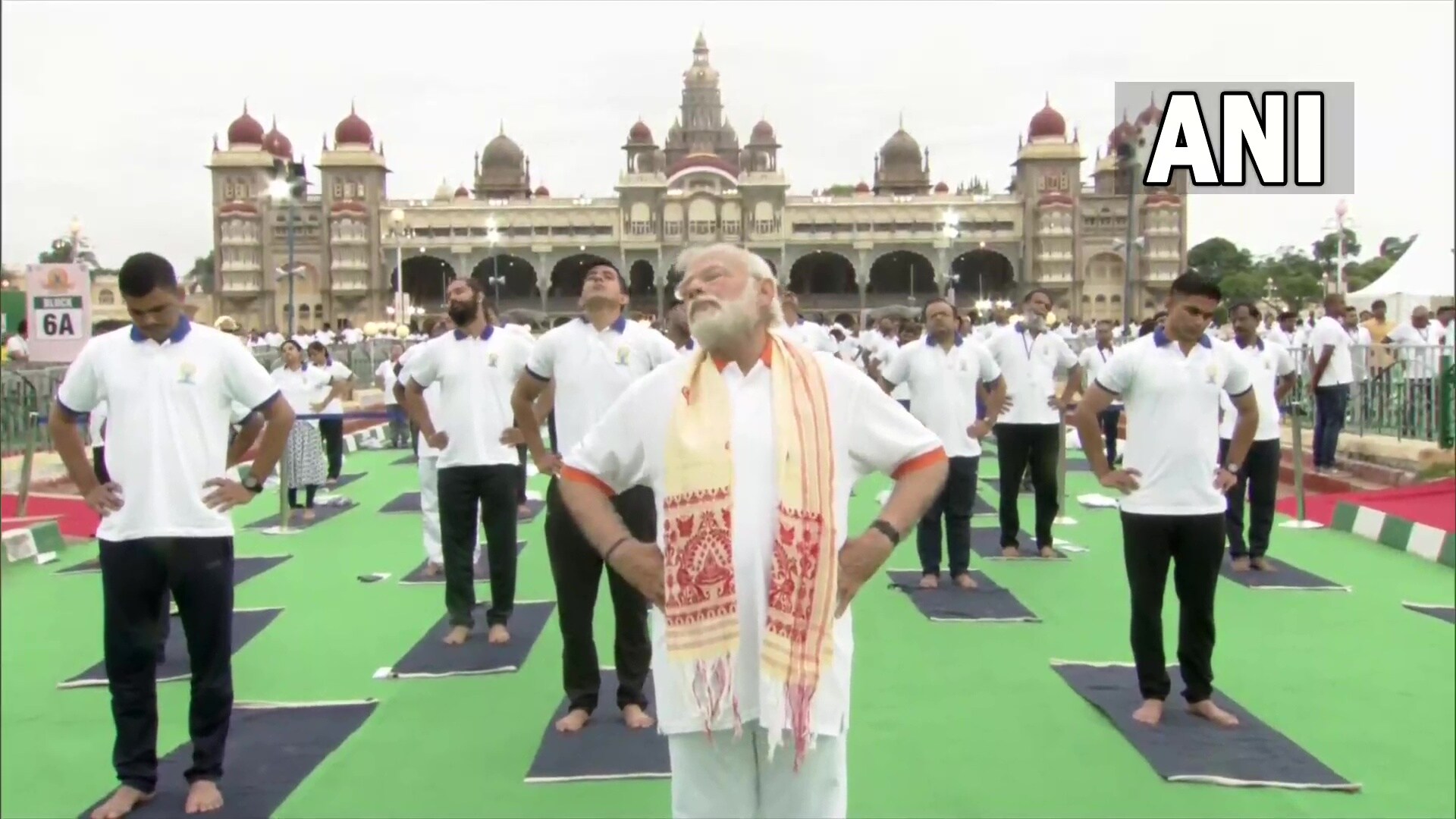 International Yoga Day 2022 PM Narendra Modi perform yoga aasans photos