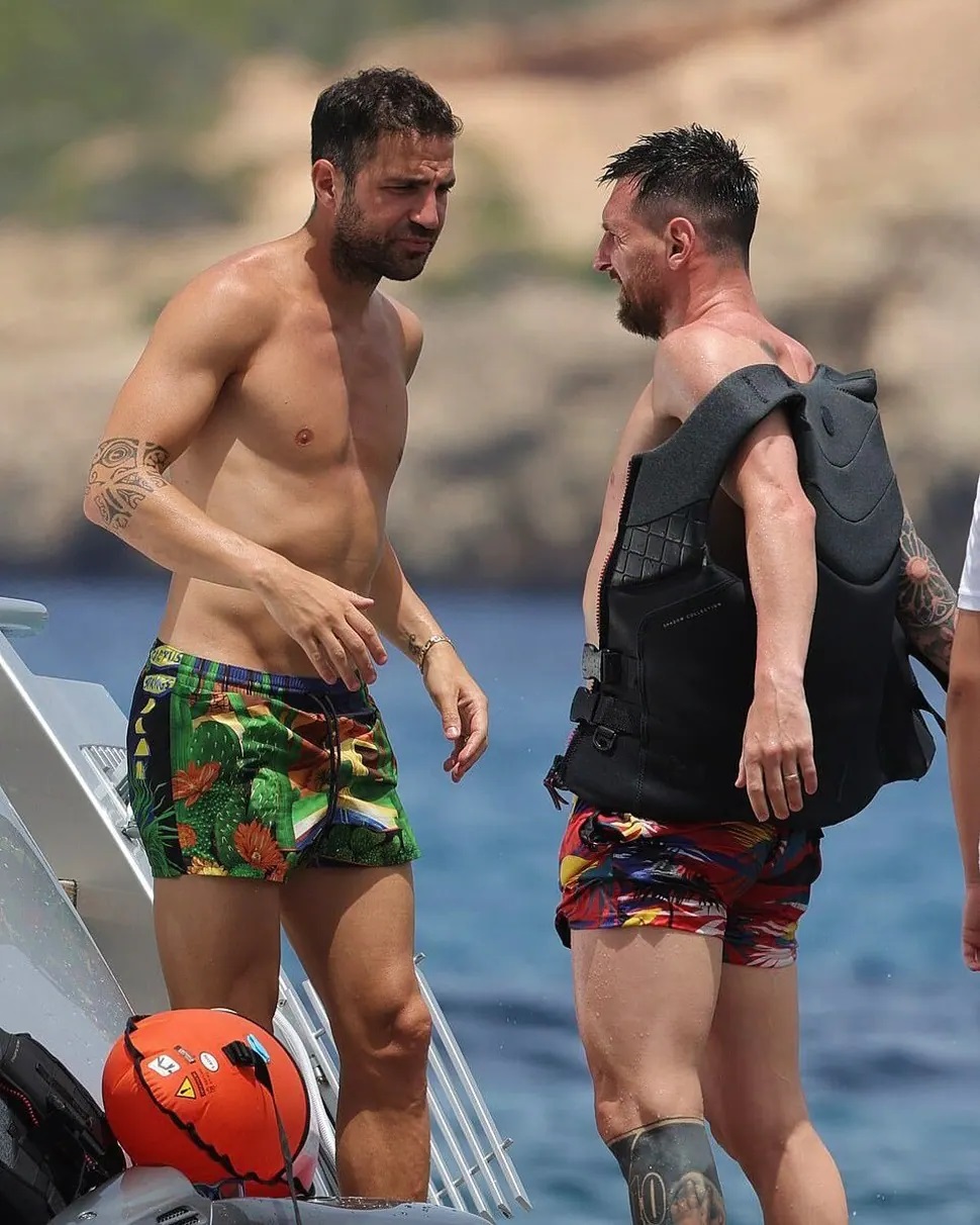 Lionel Messi with friend