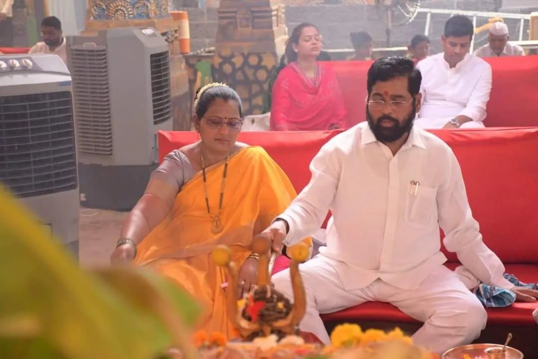 Maharashtra new CM eknath shinde with wife lata shinde family photos