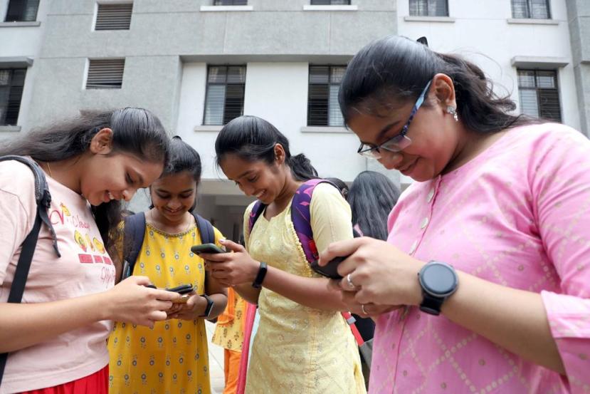 महाराष्ट्र राज्य माध्यमिक आणि उच्च माध्यमिक शिक्षण मंडळाच्या इयत्ता दहावीचा निकाल शुक्रवारी (१७ जून) जाहीर झाला. (फोटो सौजन्य - पवन खेंगरे)