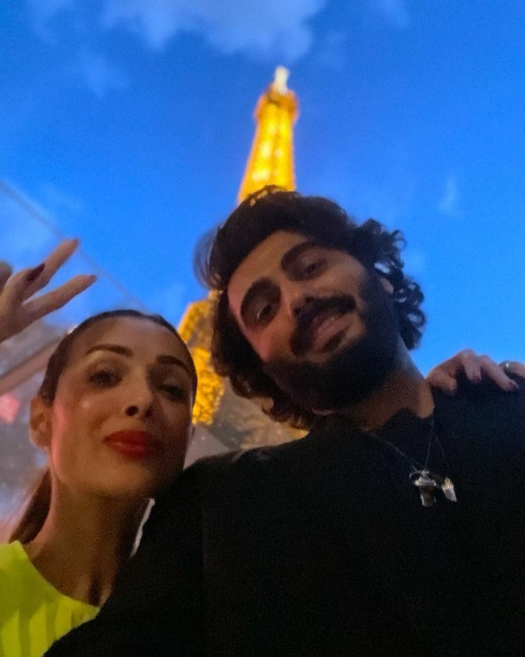 Malaika Arora Arjun Kapoor paris tour romantic photos