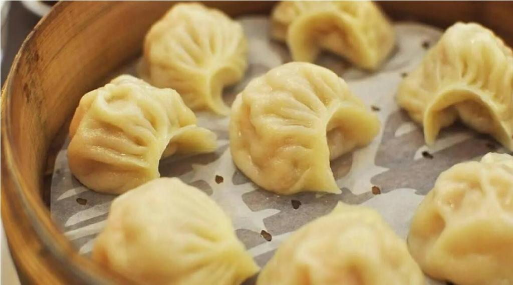 Momos