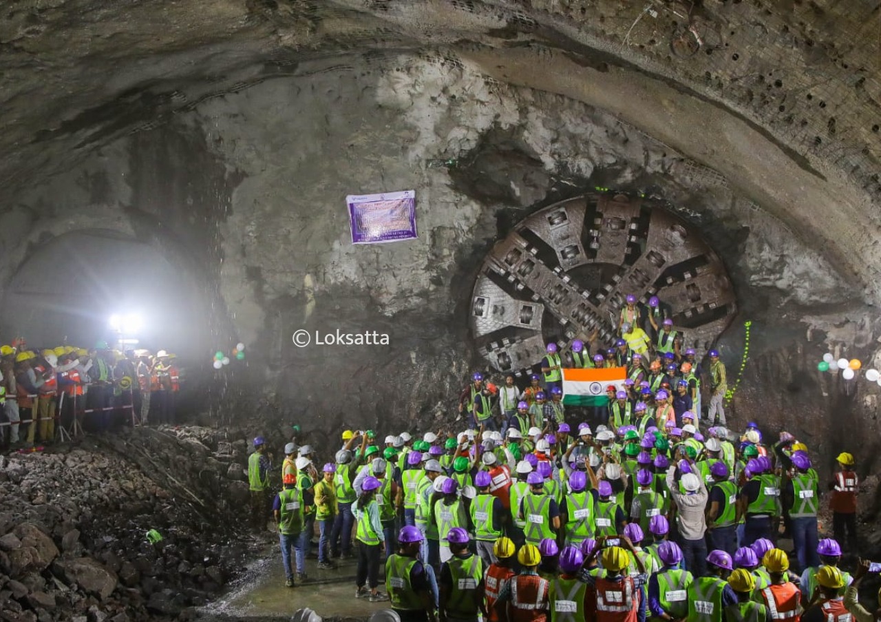 Pune Metro tunnel boring machine