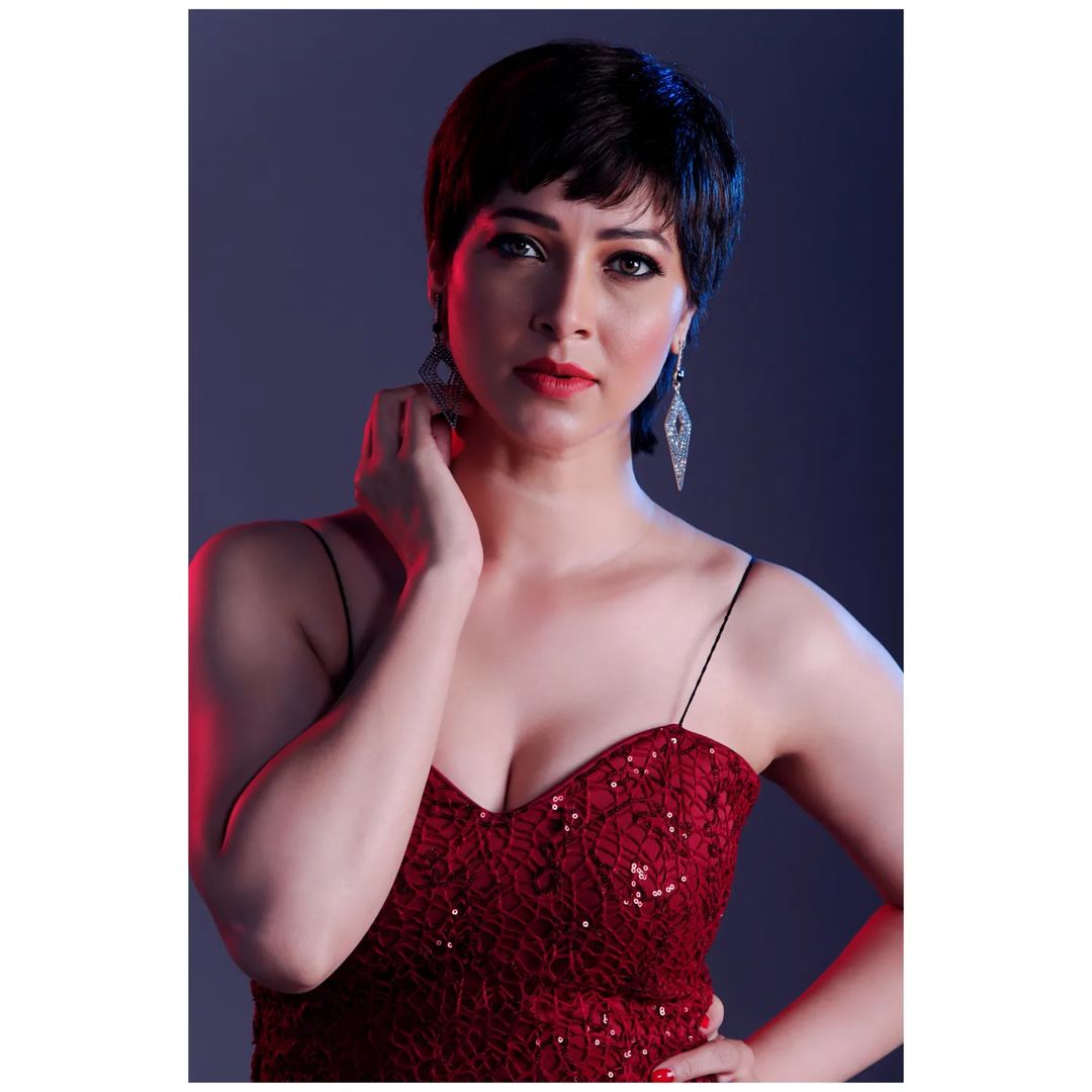 Ranbazaar Fame Tejaswini Pandit