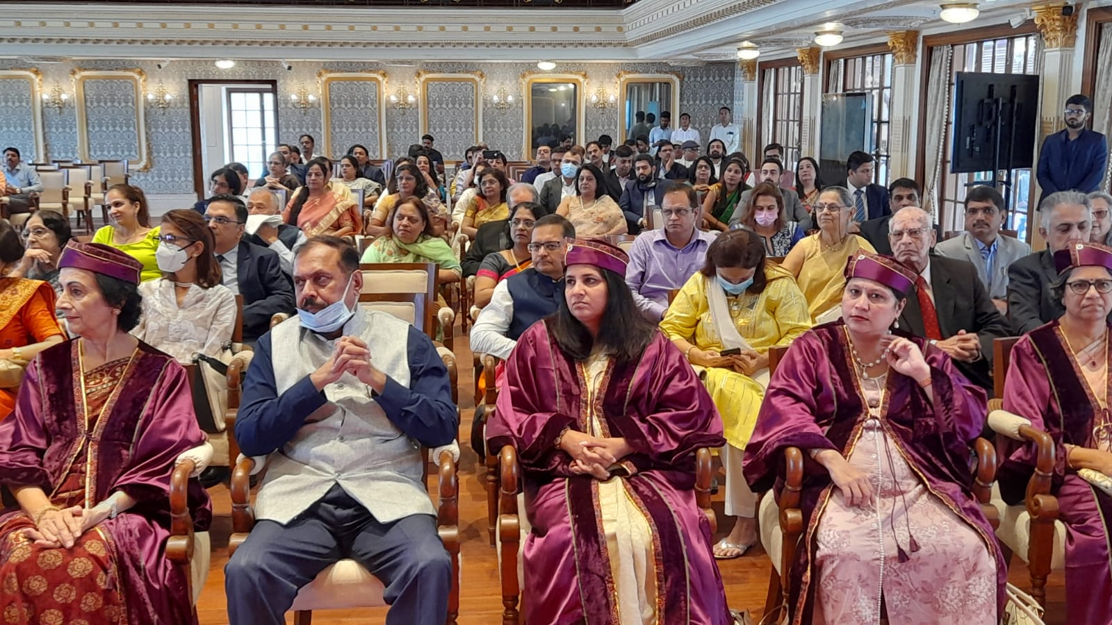 Ratan Tata attends convocation ceremony in mumbai